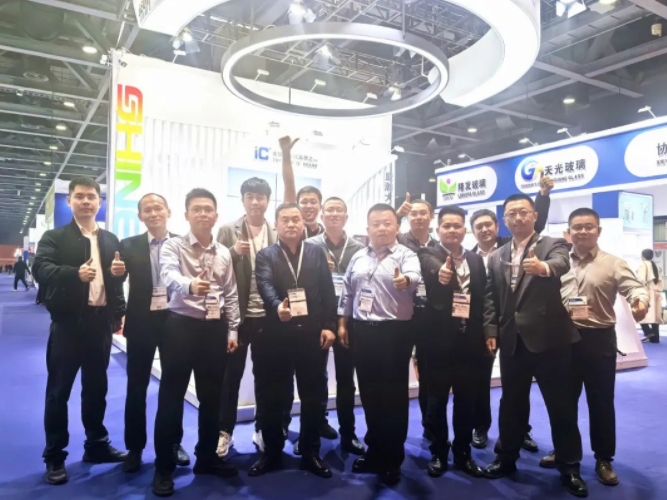 龙年首展！老子有钱lzyq88亮相CHINA LAB 2024，直击现场盛况