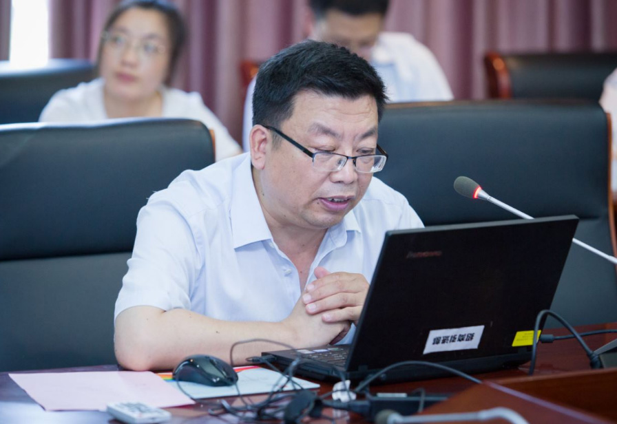 洪明刚.jpg
