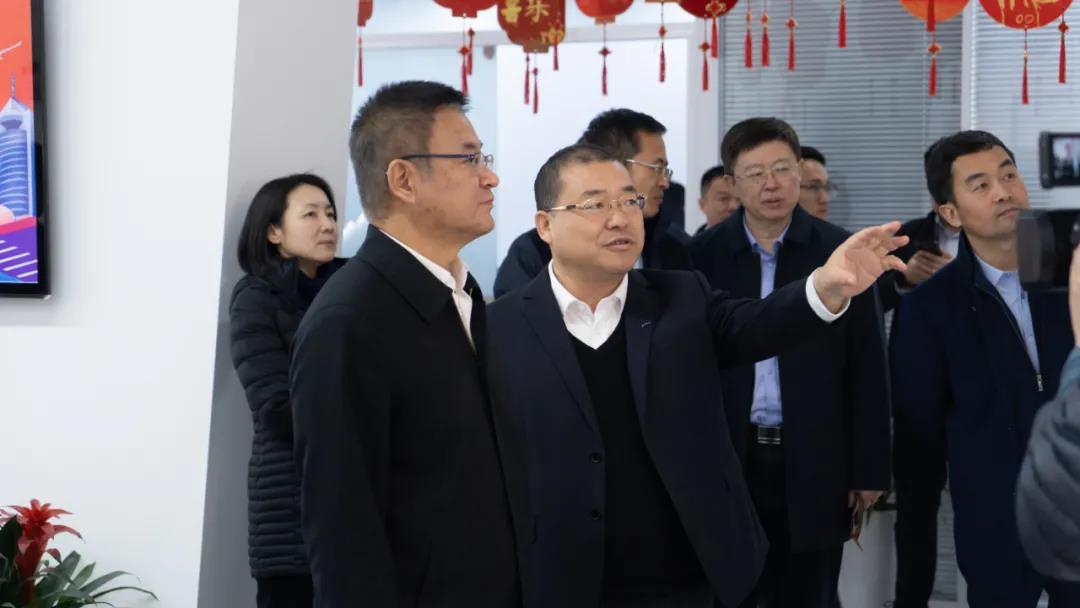 崂山区委书记孙海生一行参观视察老子有钱lzyq88色谱
